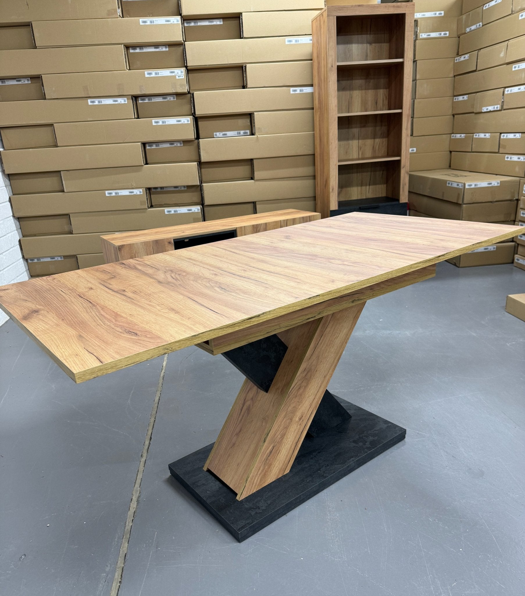 Enzo 01 Dining Table - Furneo