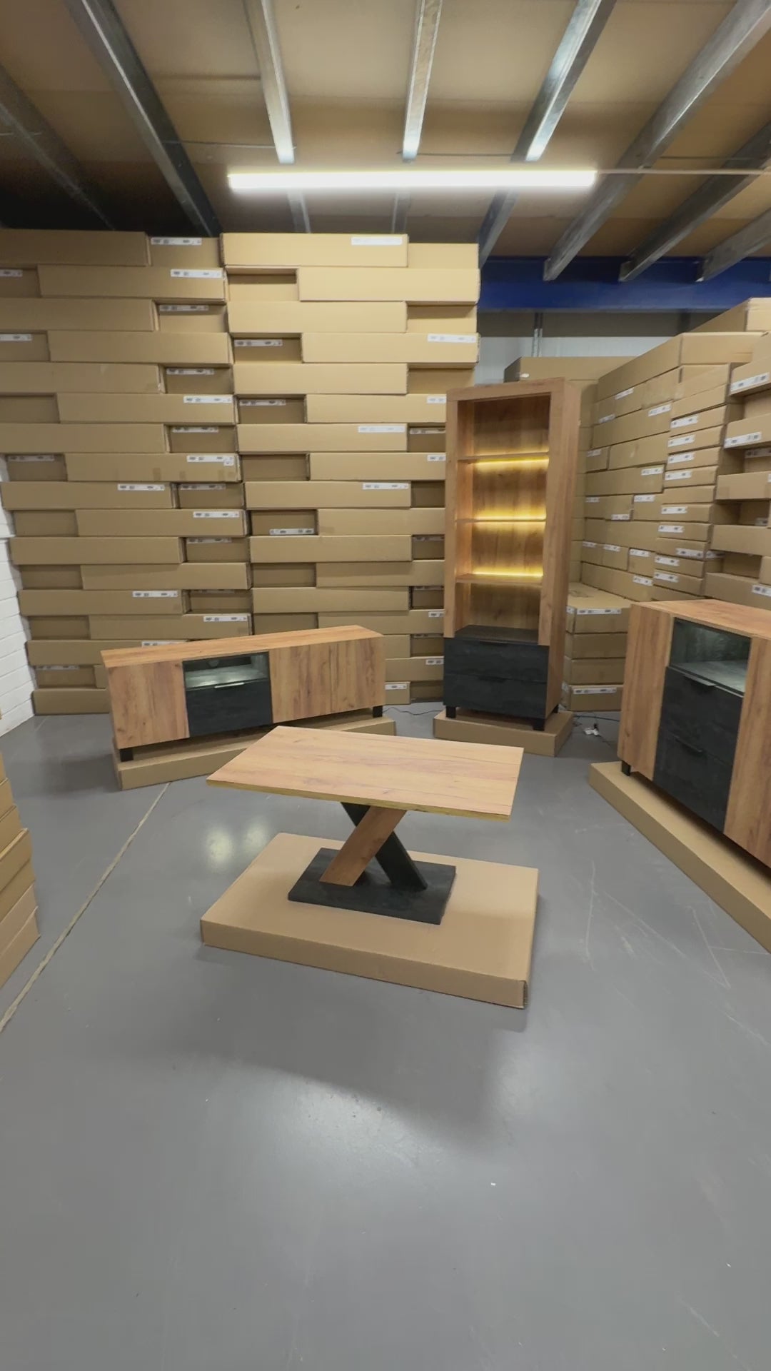 Load video: Enzo 04 TV Stand 150cm