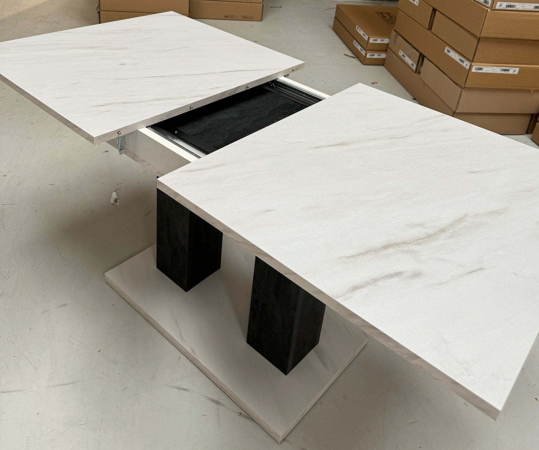 Theo 05 Dining Table - Furneo
